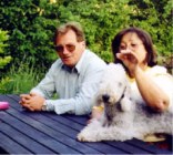 Ferdinand und Maria Ruzicka mit ihrem Bedlington Terrier Cliff-René
